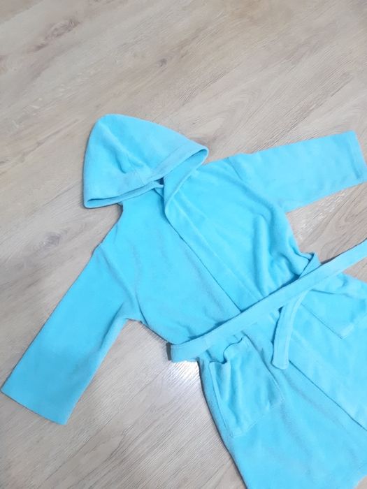 Szlafrok r. 104/110 kąpielowy basenowy