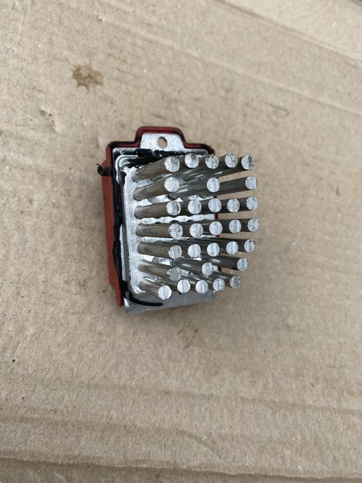 Резистор реостат вентилятора печки Audi, Passat, Bora, Octavia, Golf