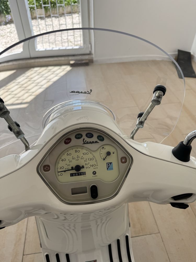 Vesp LX 125 ie - O P O R T U N I D A D E