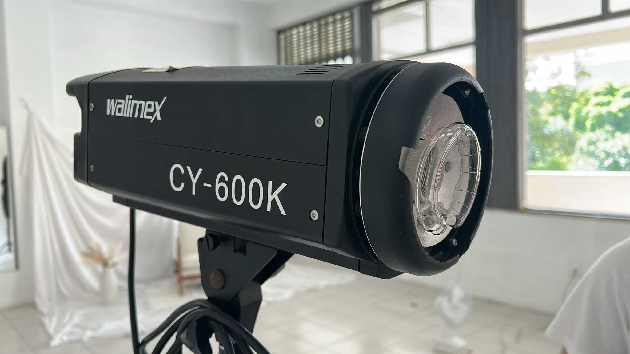 2 Flashes Strobe Wallimex CY 600K + softboxes 30x120 + guarda chuvas