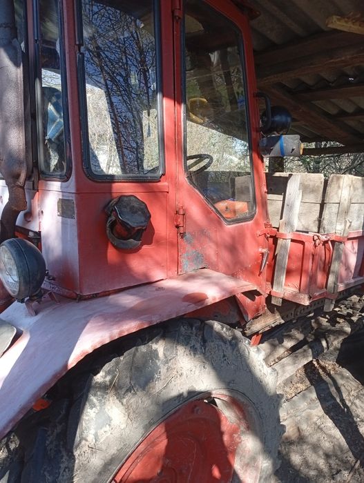 Продам трактор т16