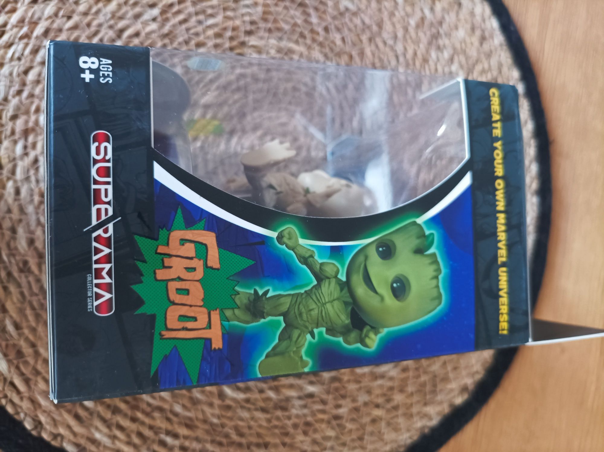 Groot glow in the dark Marvel