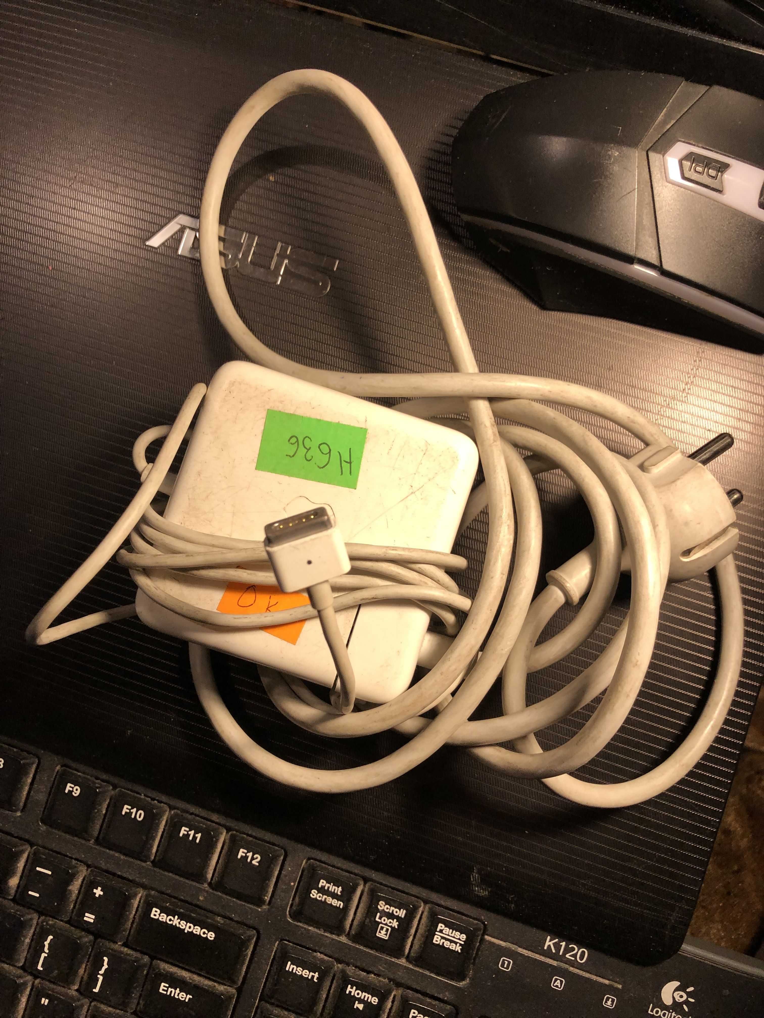 Apple Macbook AIR A1369 13,3"  NVIDIA 320M 2GB/128GB SSD zasilacz