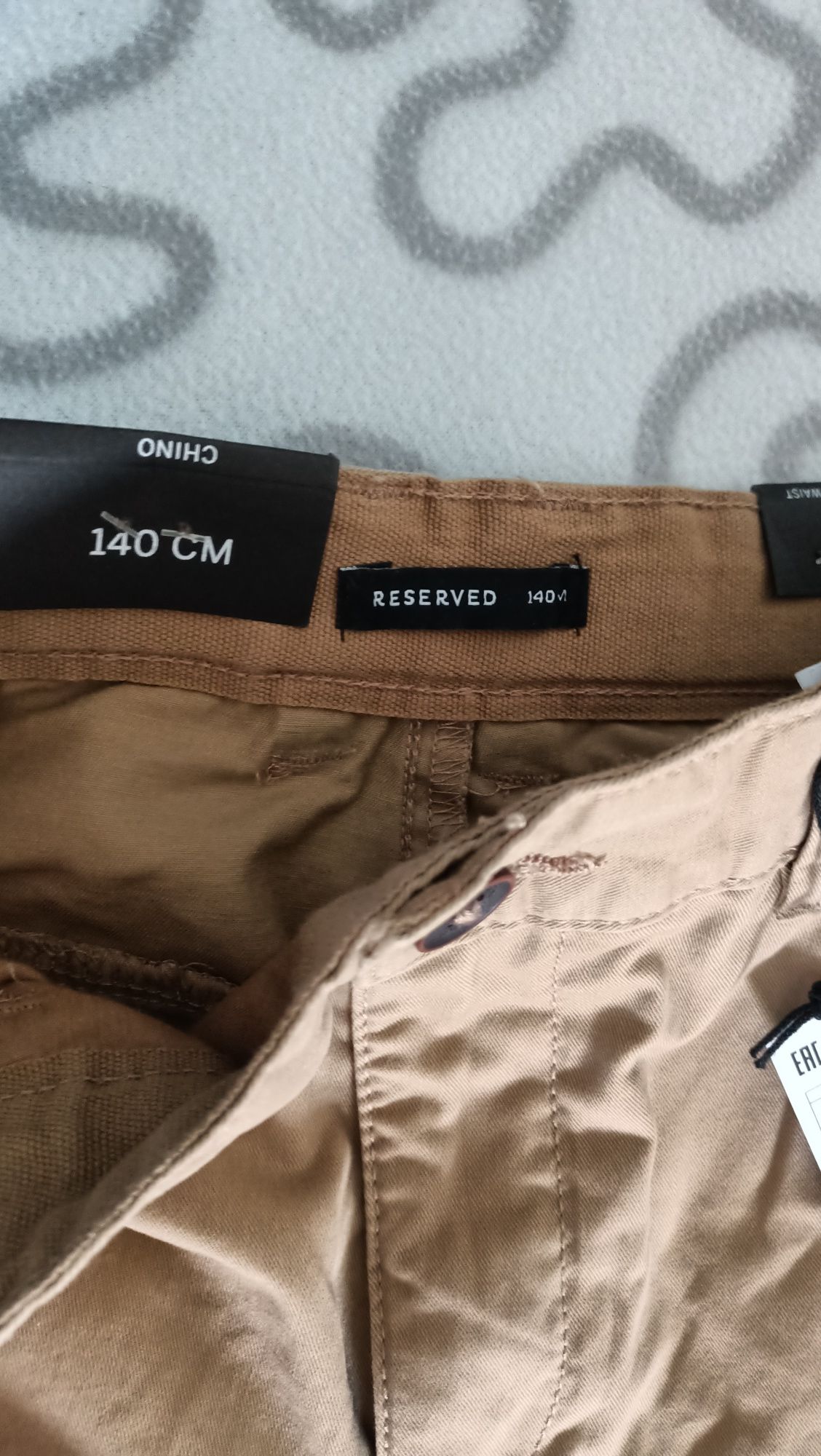 Spodnie chino Reserved rozm 140 nowe