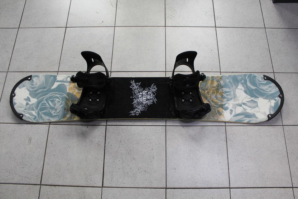 Deska Snowboard NITRO FATE 144 cm + Wiązania Croxer