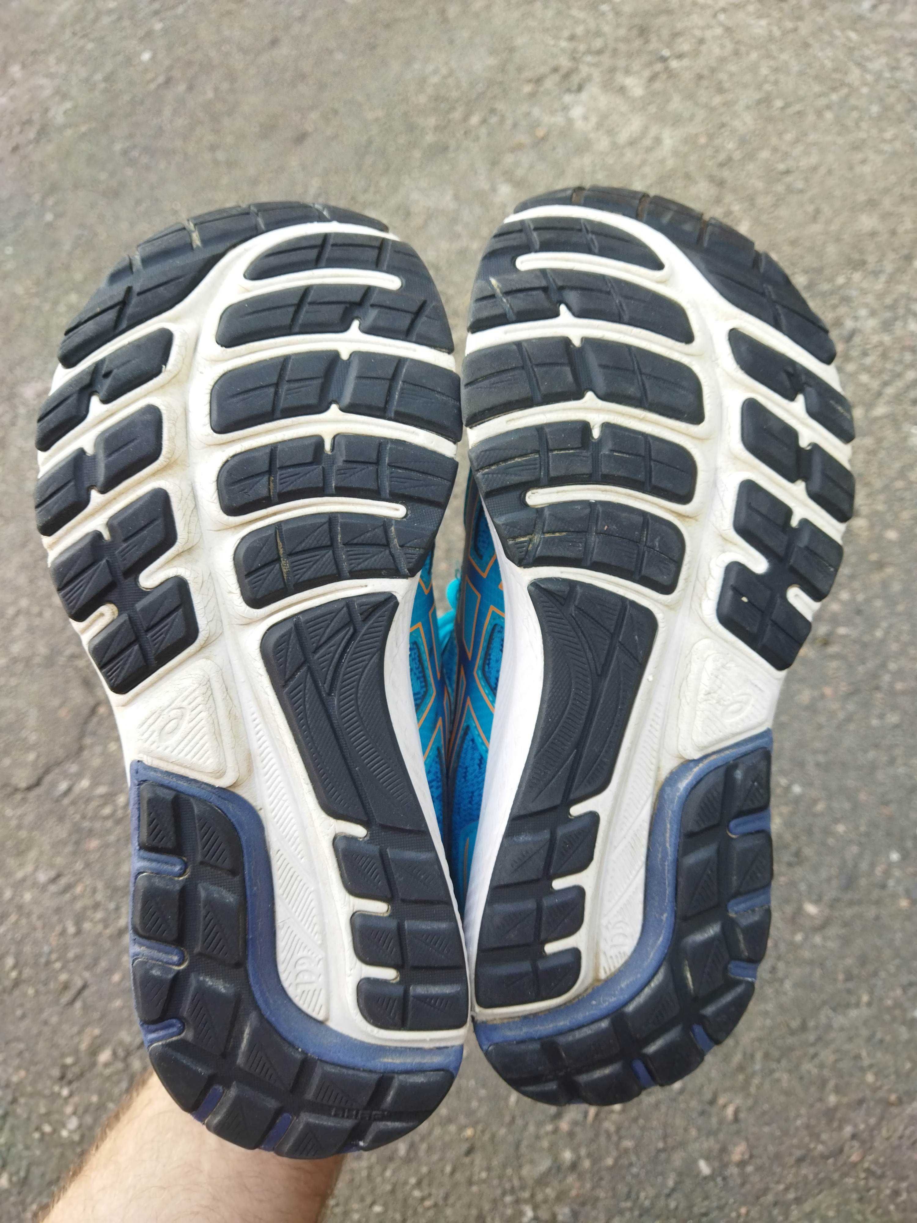 23,5 см в ідеалі кросівки Asics Gel-Cumulus 24 кроссовки оригинал