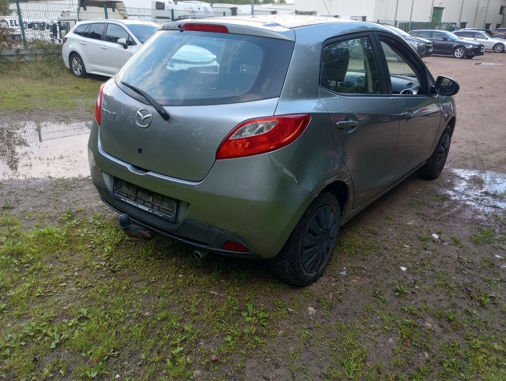 Mazda 2 2010 mały przebieg