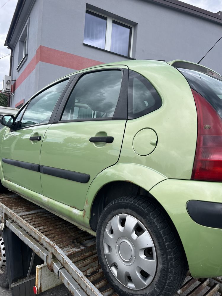 Części Citroen C3 1.1 2004r.-błotniki,pas przedni,drzwi kolor KSYC