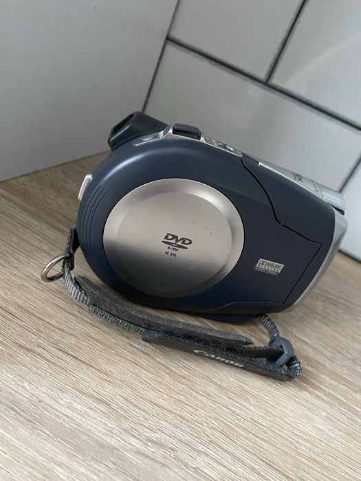 Відеокамера DC 210