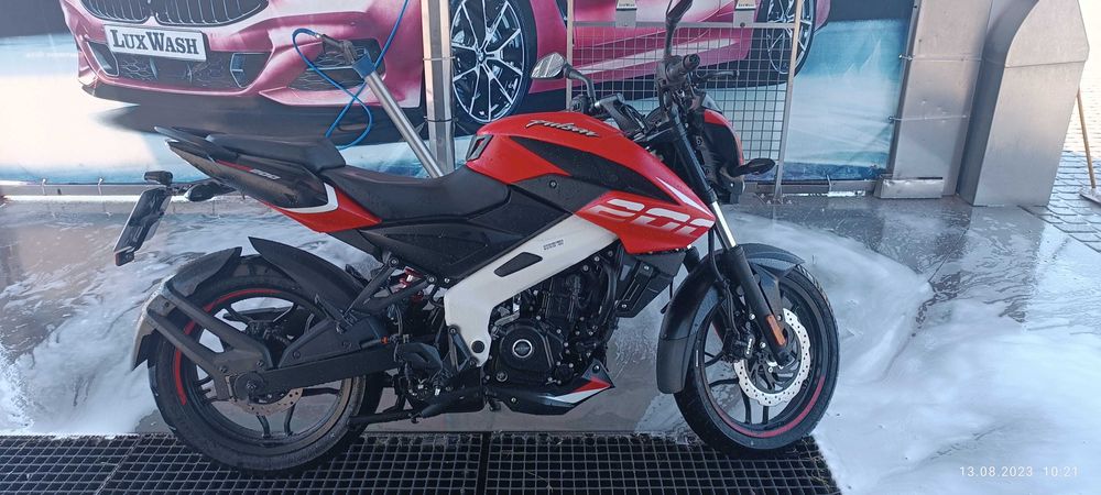 Продам мотоцикил PULSAR NS200