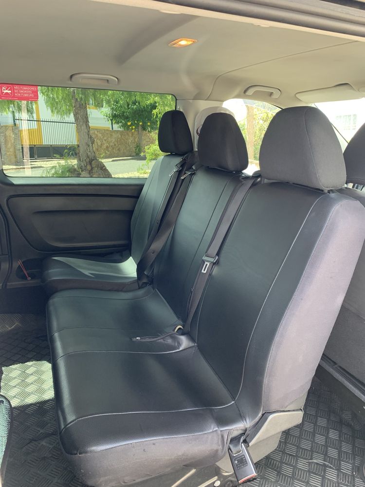 Carrinha Mercedes Vito Extra Longa 9 lugares