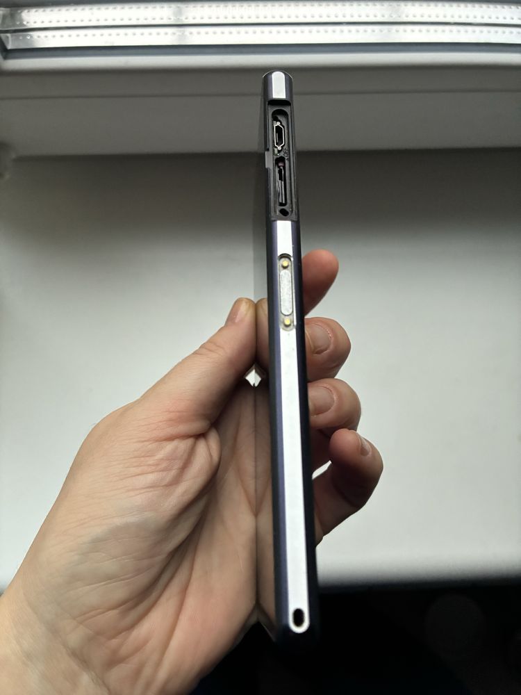 Смартфон Sony Xperia Z2 D6502 Black з чохлом