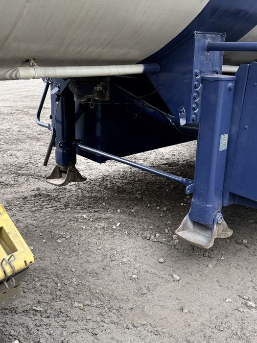 Напівпричіп SIMATRA 2001рік