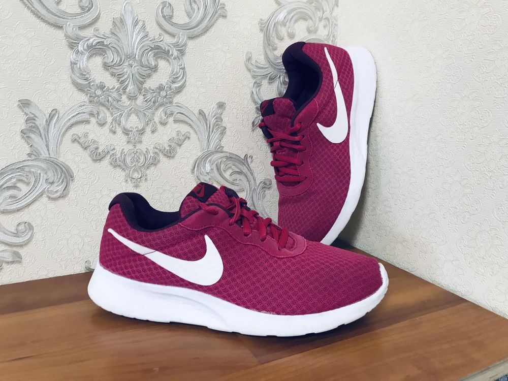 Жіночі літні кросівки Nike