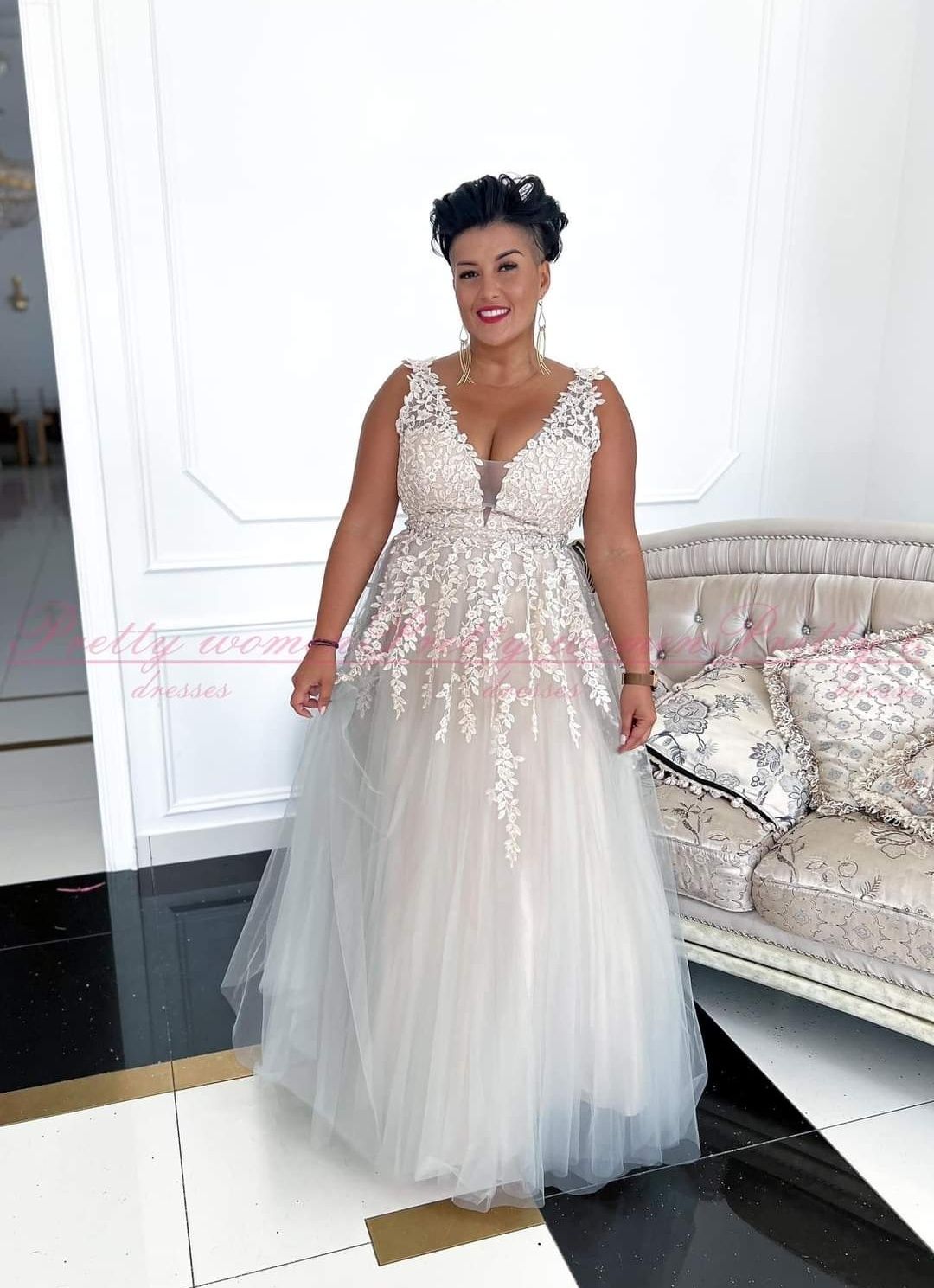 Suknia ślubna 36,38 tiulowa balowa koronkowa beżowa szara TORONTO nowa
