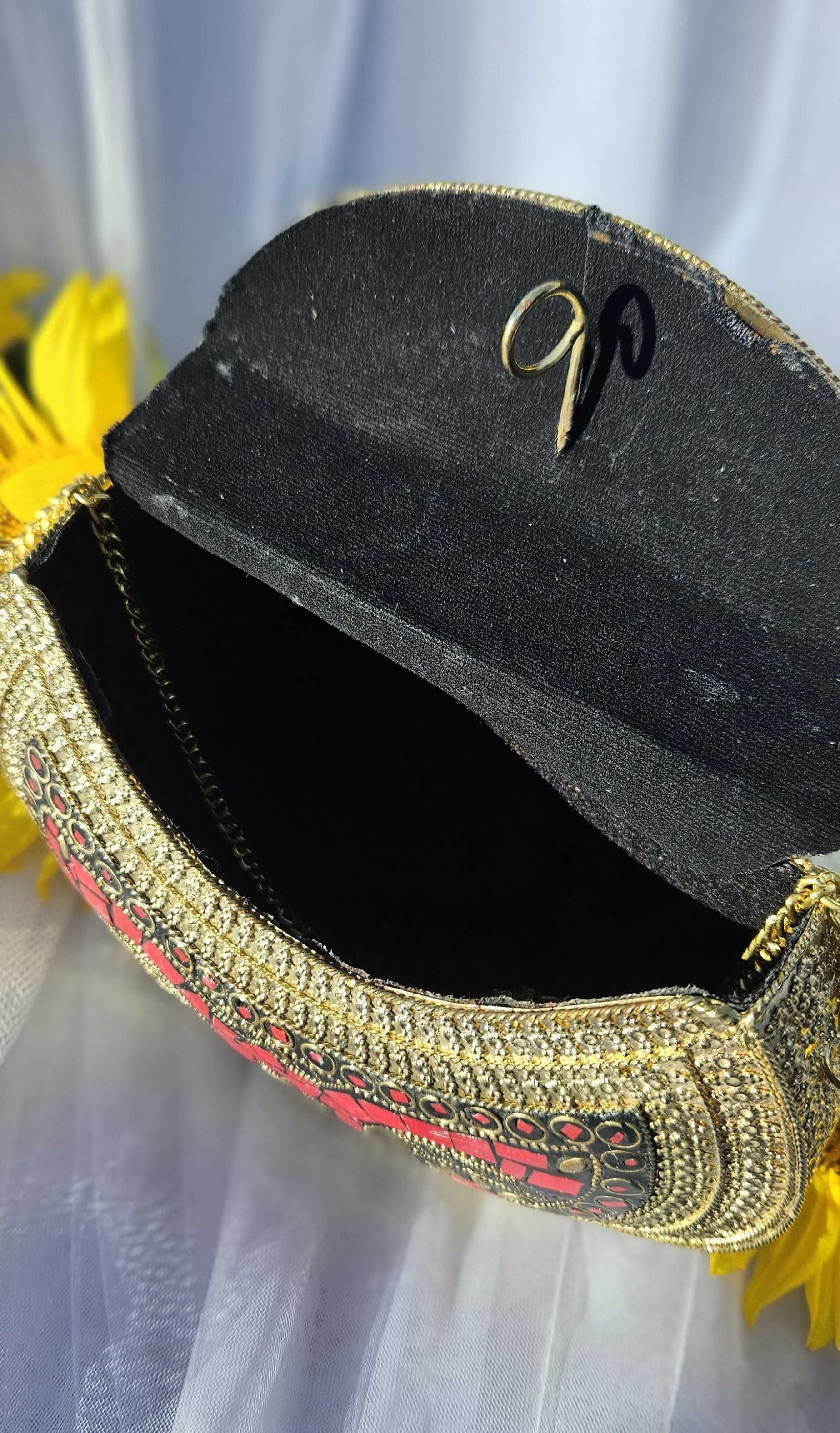Torebka orientalna boho bohemian kopertówka metalowa czerwona retro