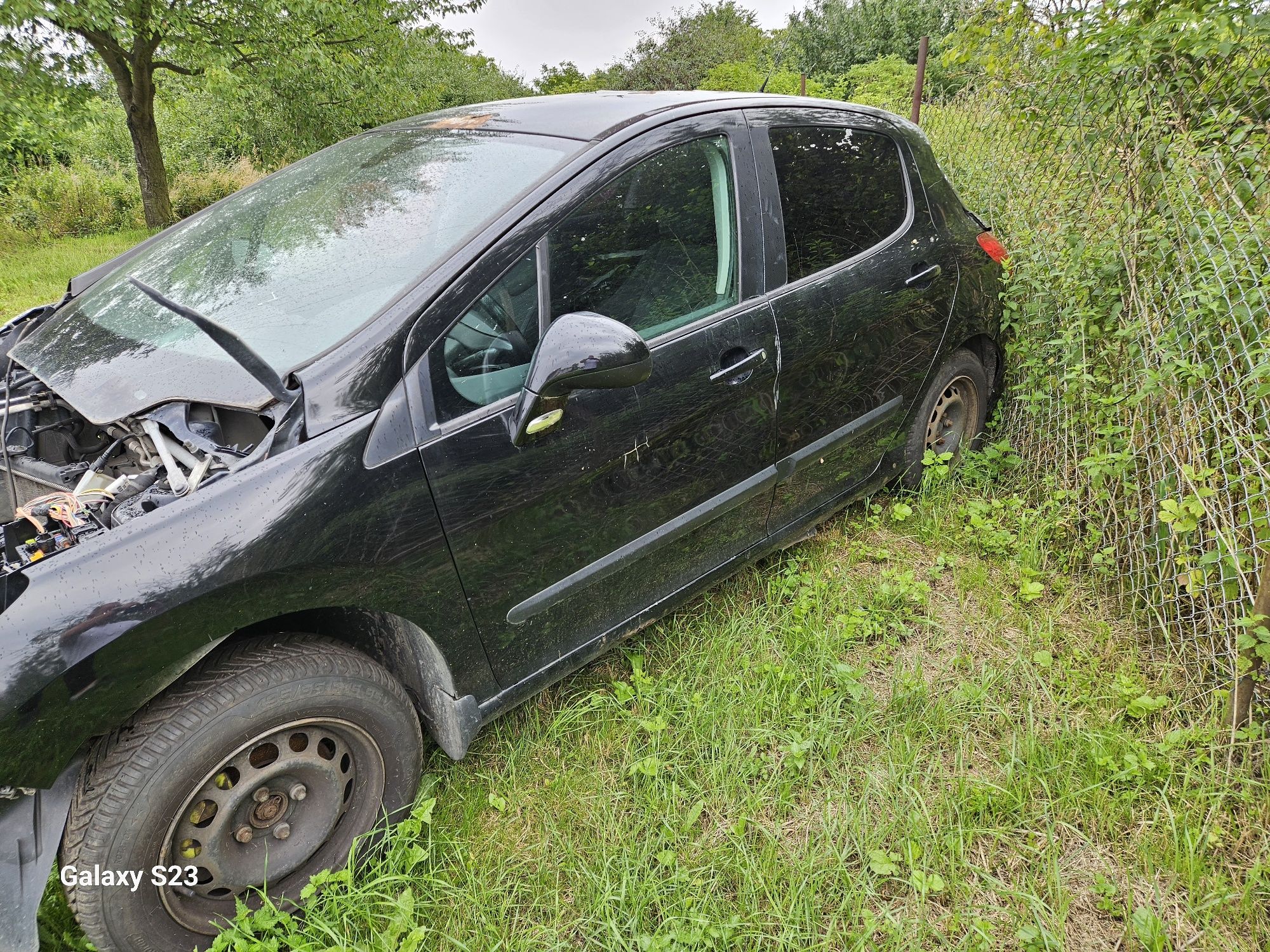Cześć Peugeot 308.