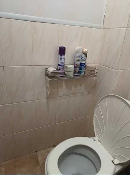 Продаються дві кімнати в гуртожитку