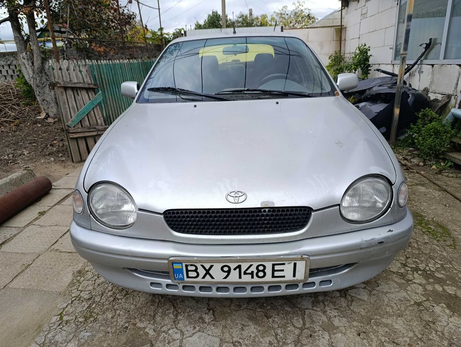 Тойота Королла 98 год 1.6 газ бензин