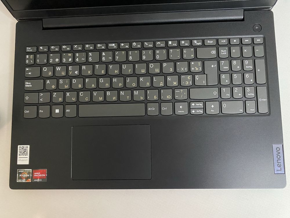 Lenovo V15 G2 ALC (Ryzen 7 5700u/Radeon RX Vega 8/ 12Gb/256Gb/IPS FHD)