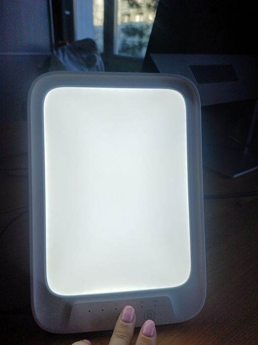 Lampa antydepresyjna terapia światłem