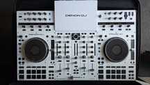 Denon Prime 4+ White Limited Edition