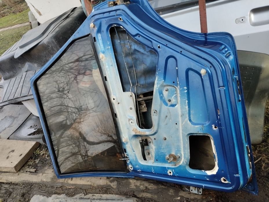 Продам задні двері ВАЗ 2109-2115