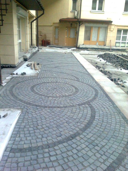 Базальтова бруківка.