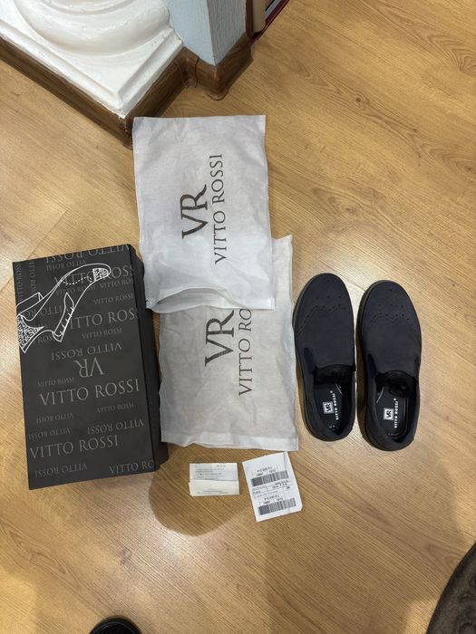 Слипоны замшевые Vito Rossi 40