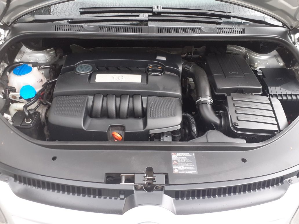 Golf Plus 2008 r 1600MPI klimatronik zareje jeden właś tempomat  alufe