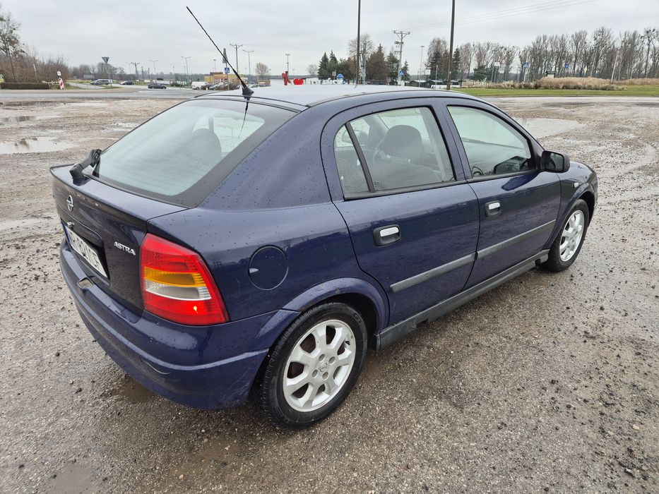 Opel astra 1.4 twinport 90 koni 2006