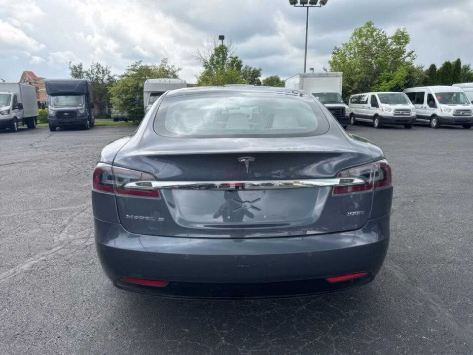 Tesla Model S 100D      2019