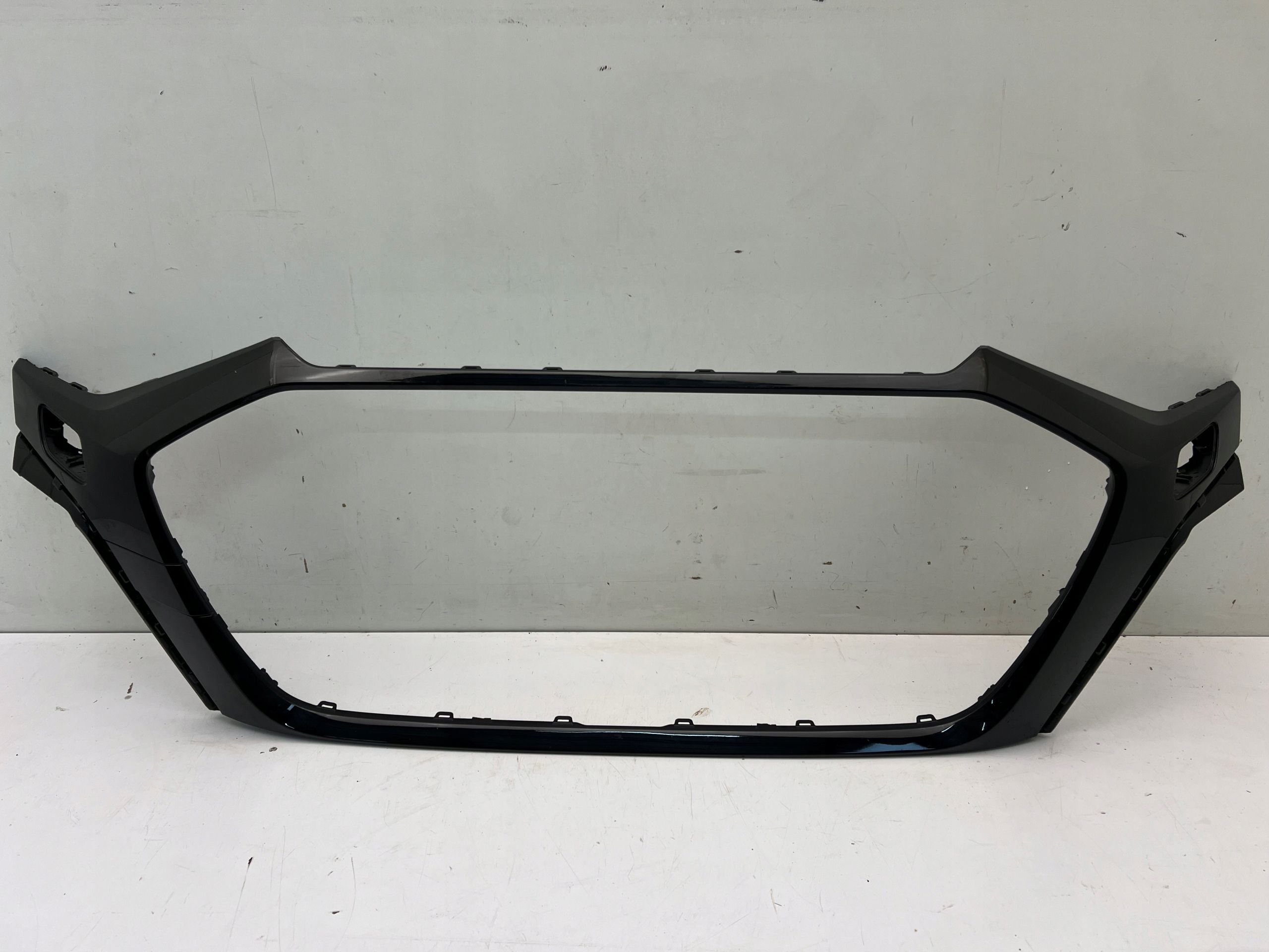 Audi RS3 8Y Listwa Atrapy stelaż Ramka Grill 21-