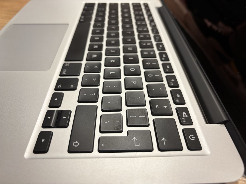 Laptop Macbook pro 2012 z ładowarką