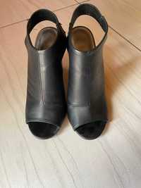 Damskie sandały czarne
