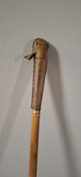 Stary kijek narciarski przedwojenny