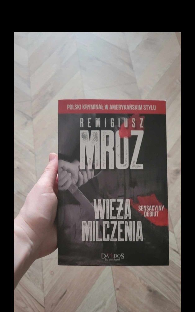 Książka "Wieża milczenia" - Remigiusz Mróz