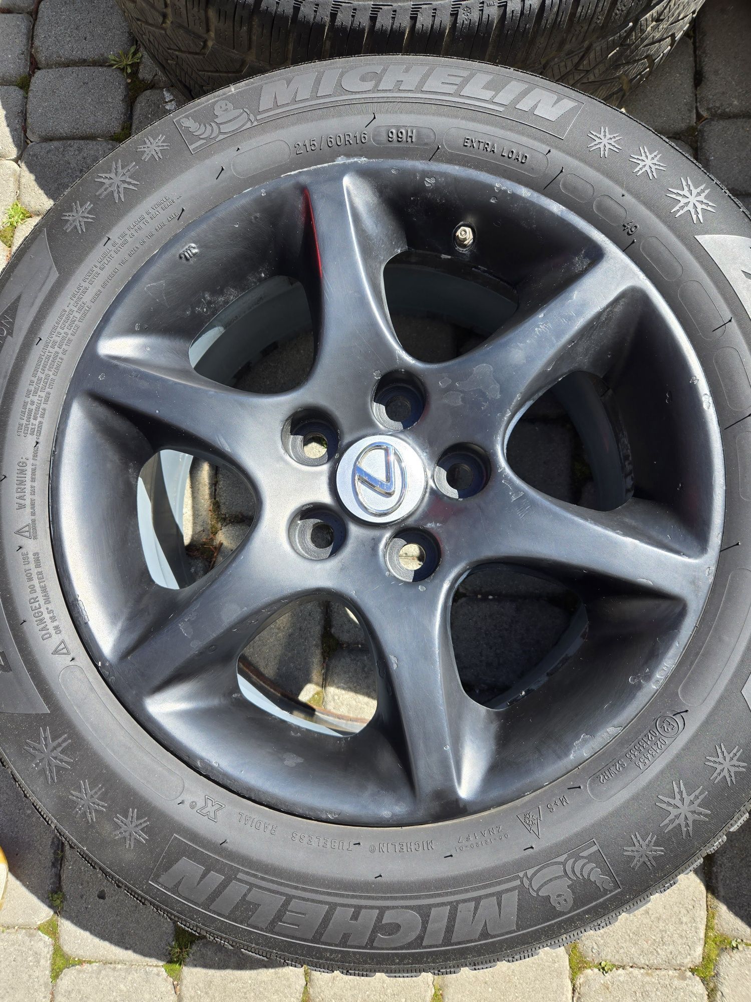 Комплект коліс 215/60 R16. Диски R16
5/114.3, lexus, Toyota Et50