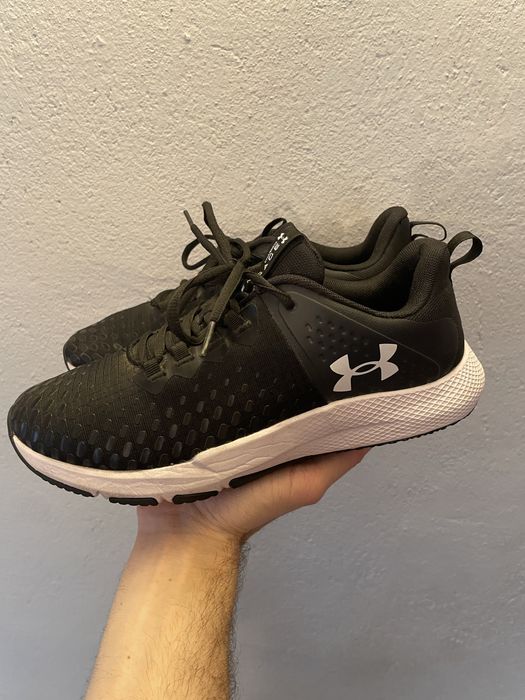Buty  Under Armour Charged Engage 2