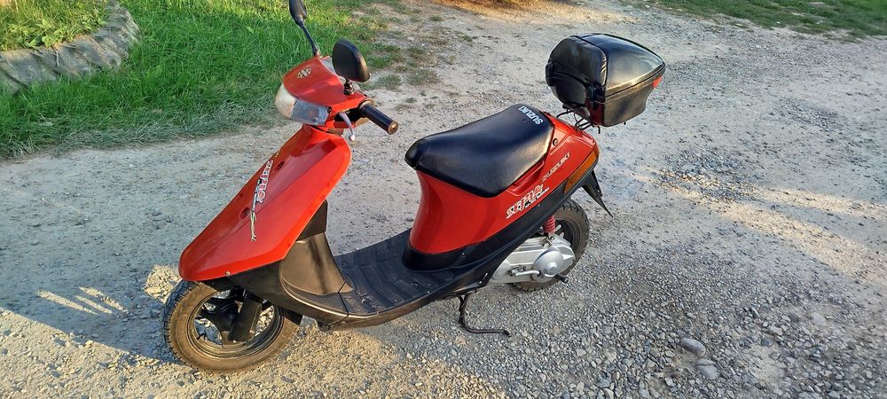 Продам скутер Suzuki Sepia