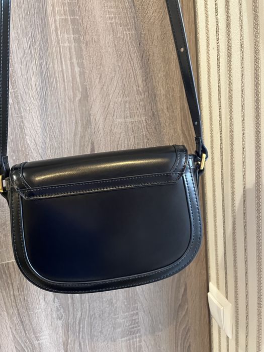 Шкіряна сумка в ідеальному стані