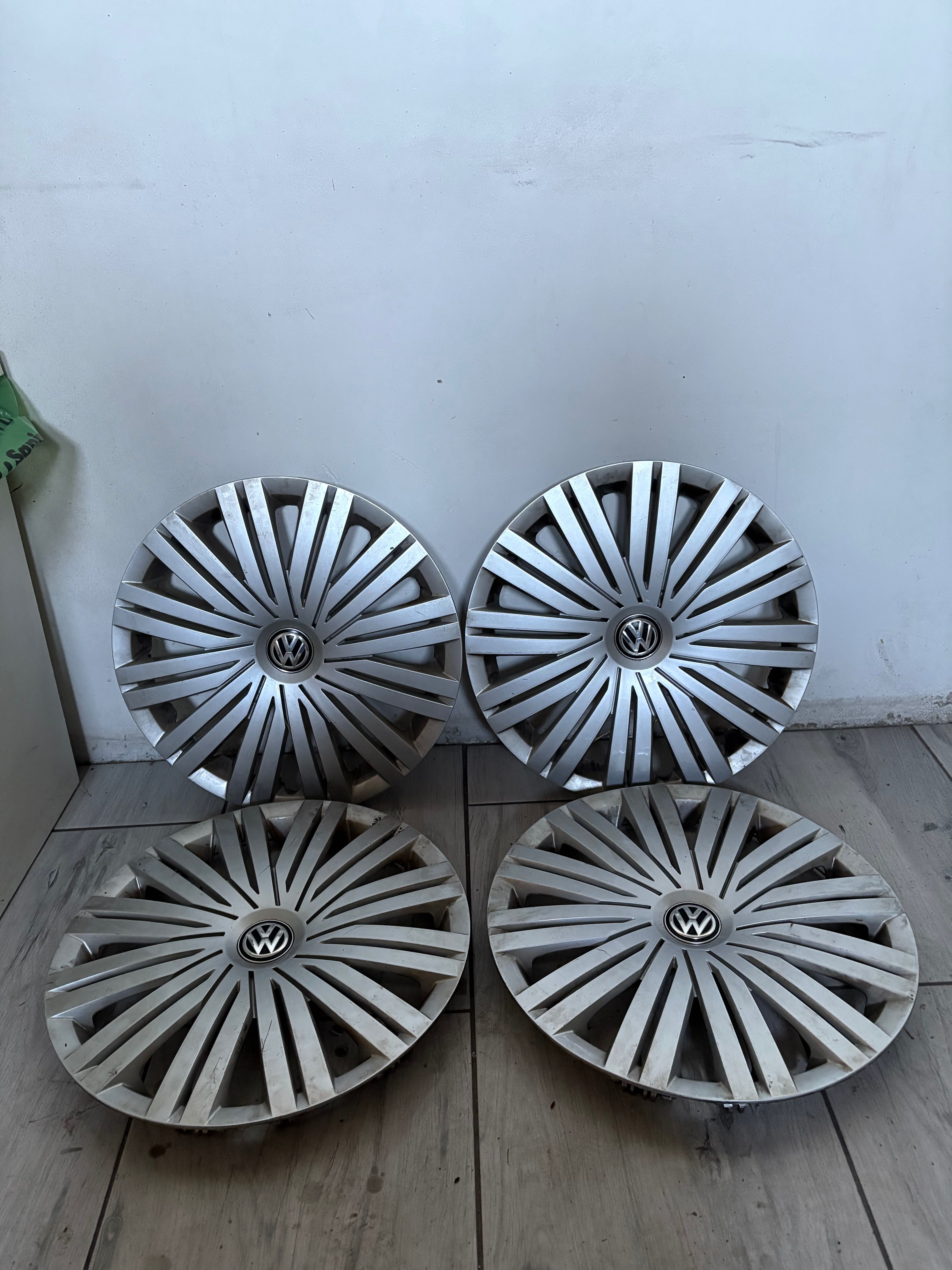 Sprzedam oryginalne kołpaczki 15 cali vw w bardzo dobrym stanie il