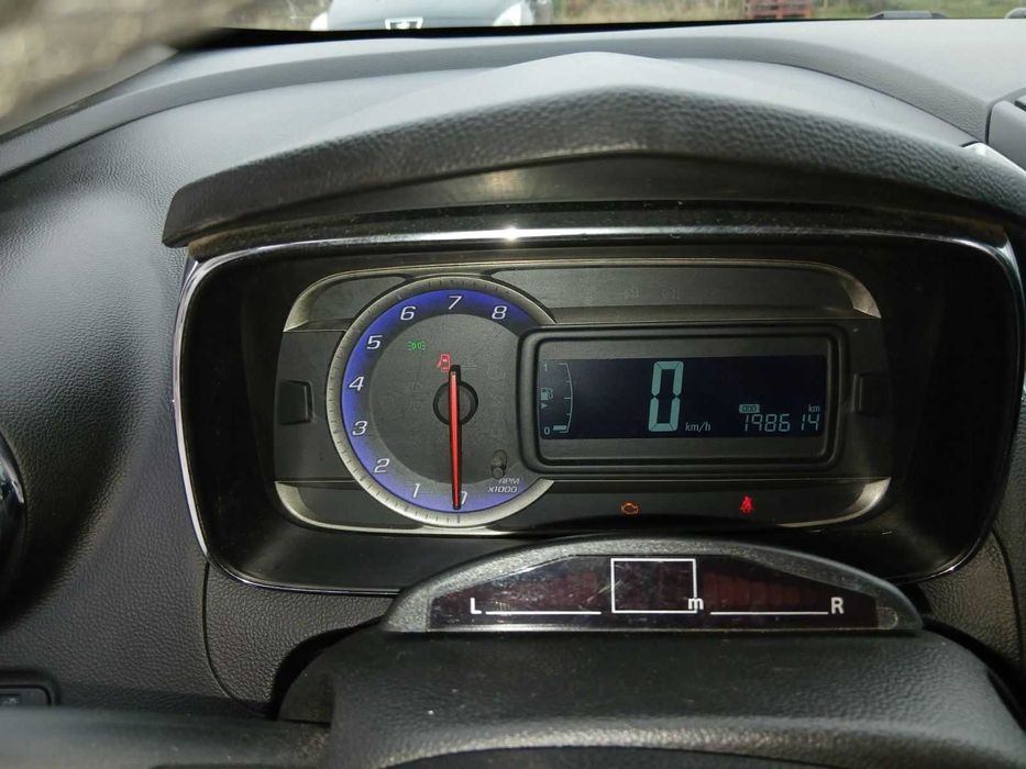 шевроле трекер 2013 год