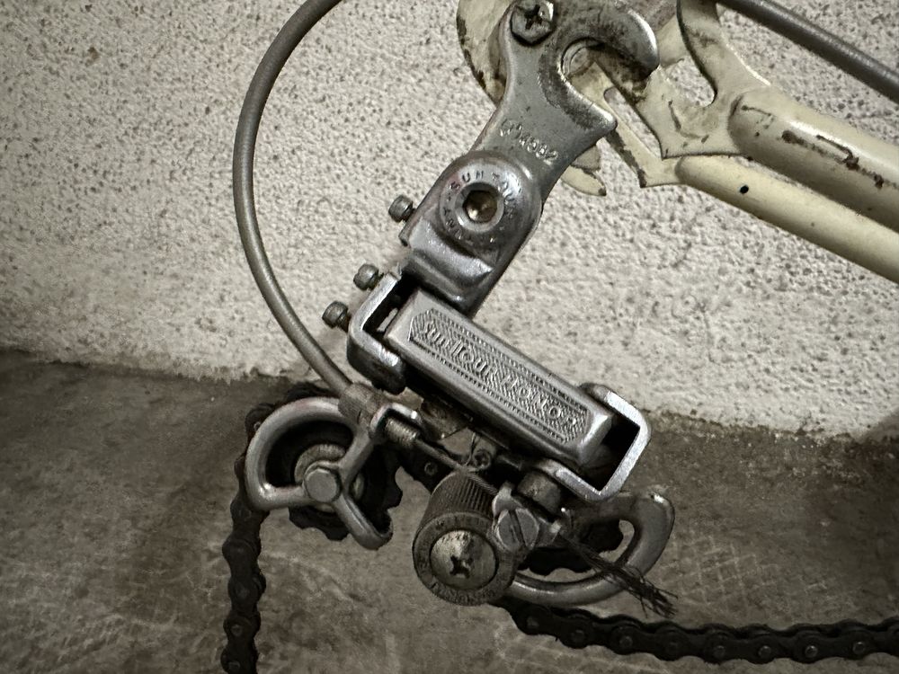 Bicicleta ciclismo vintage Sangal com equipamento Suntour japonês