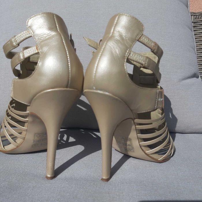 Buty botki ASOS skóra naturalna R. 38
