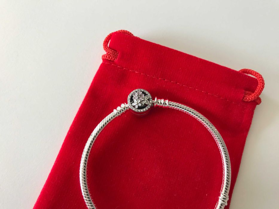 Pulseira Poetic Blooms Pandora em Prata de Lei S925 Nova