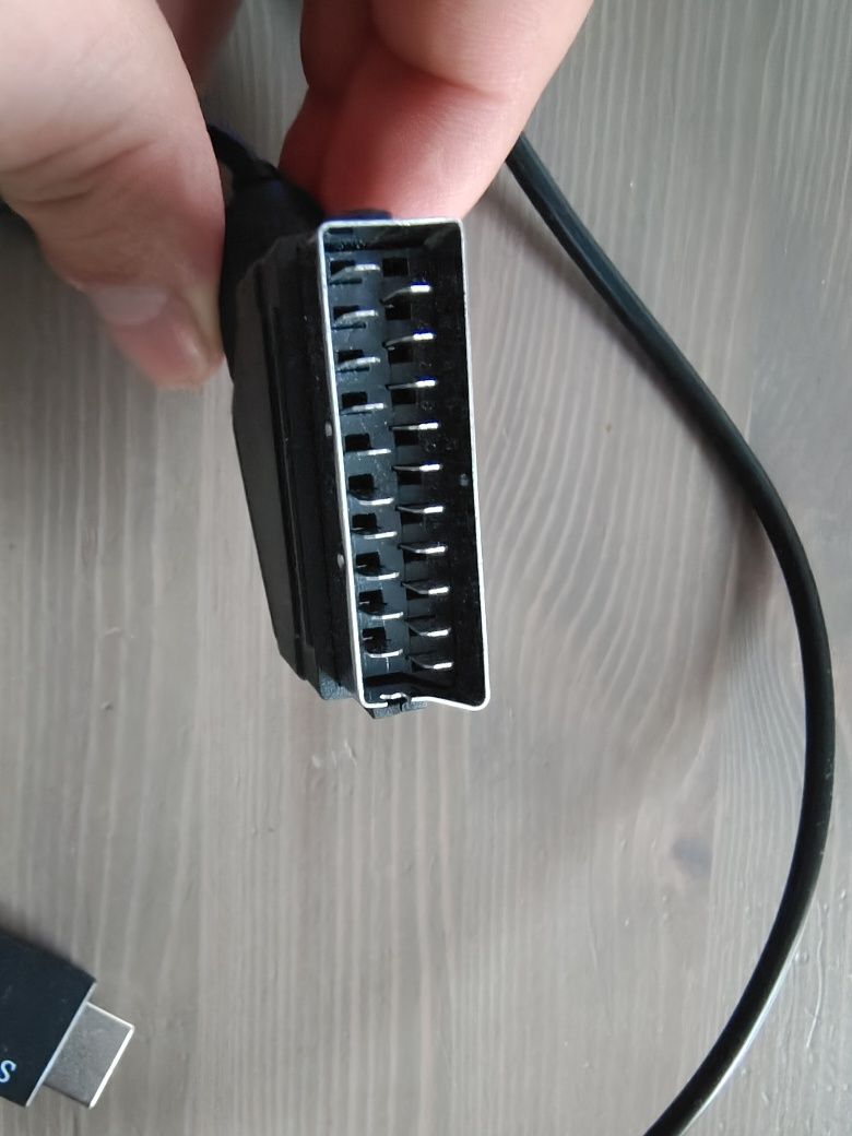 Przejściówka ze starego gniazda Scart na HDMI