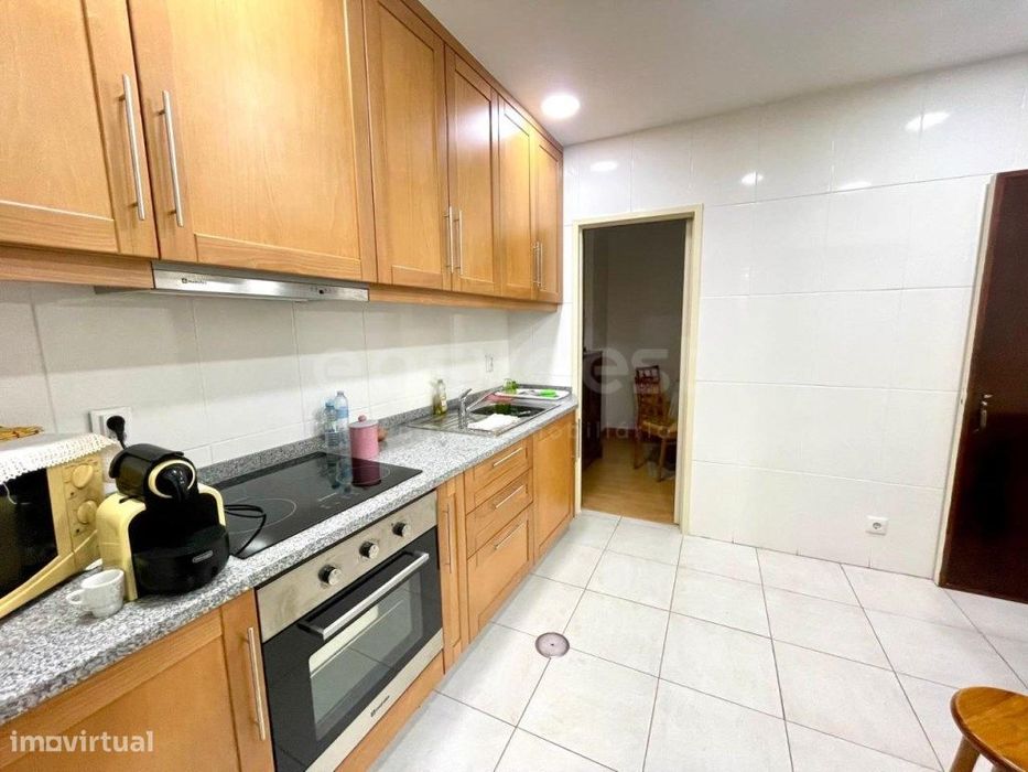 Apartamento T3+1, localizado no centro da cidade da Guarda