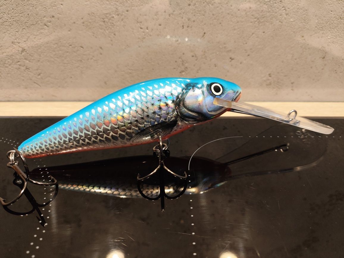 Wobler Salmo Perch 14 SDR w kolorze Silver Blue