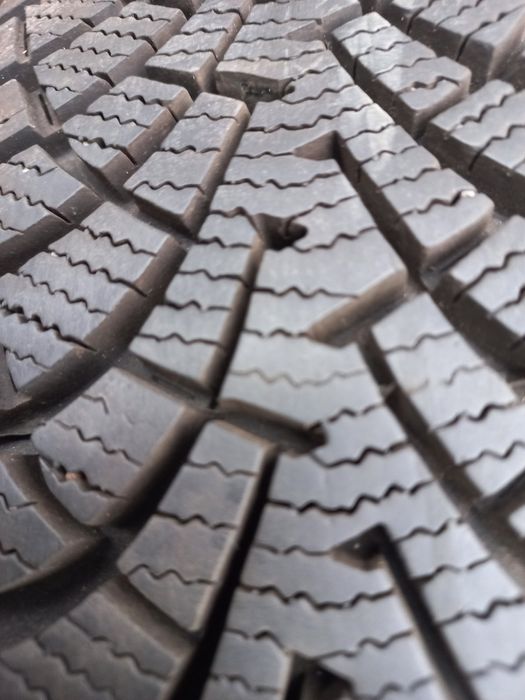 4 opony zimowe 195/65/15 Goodyear rok 2022 bieżnik 8.5mm